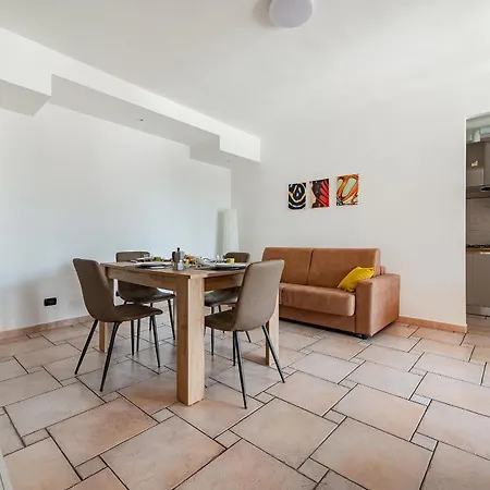 Prázdninový dům 10 Min Airport & Wifi - Wonderful 5 Stars Bari